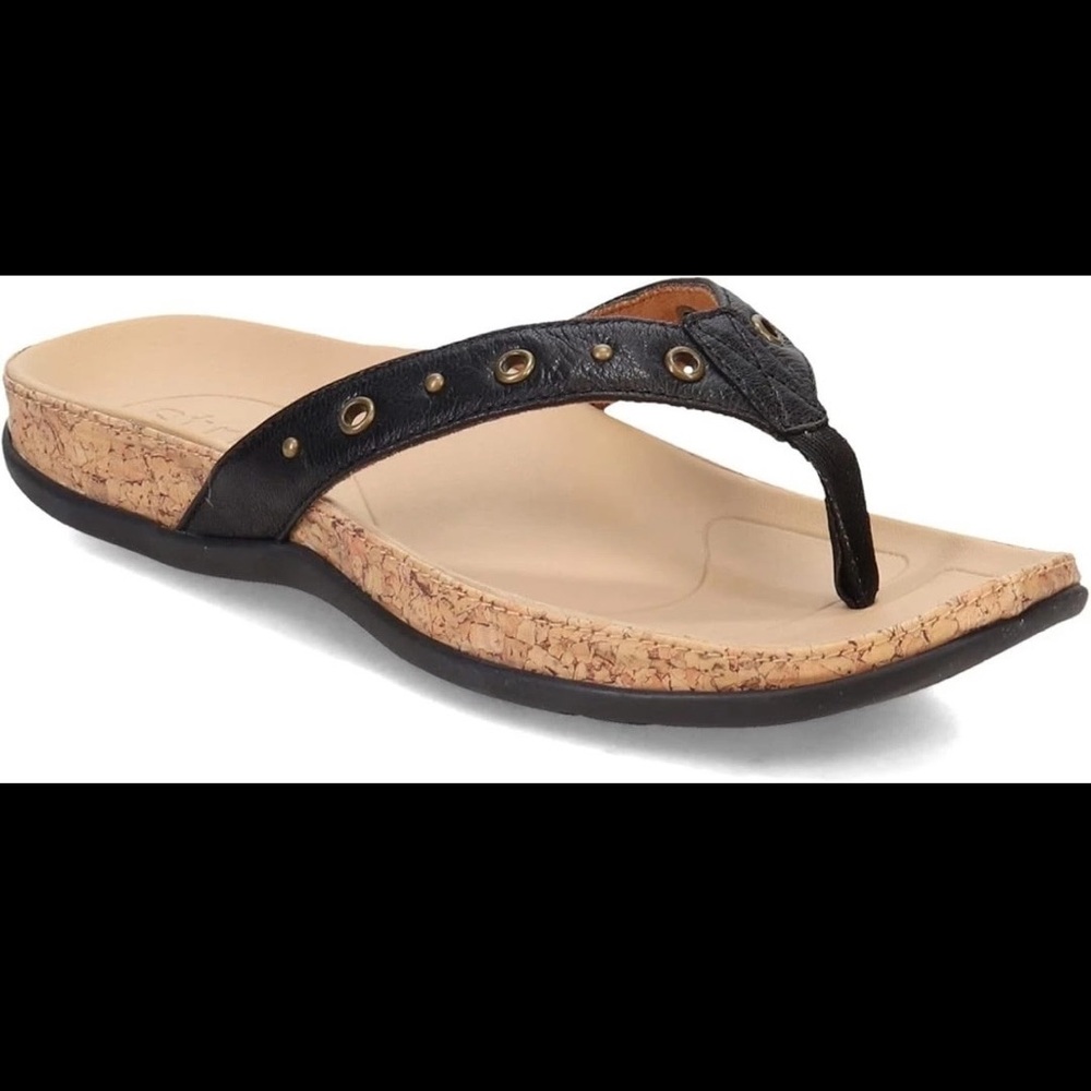 NIB Strive Saria Sandals Size 8 Black Studded Flip Flop Thong Shoes Arch Support